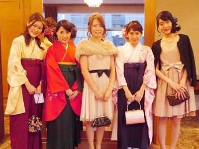 卒業式にて仲の良い友人と