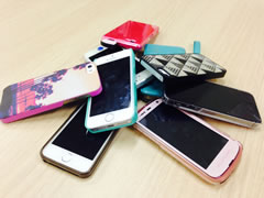 あなたのスマホが紛争を引き起こす?