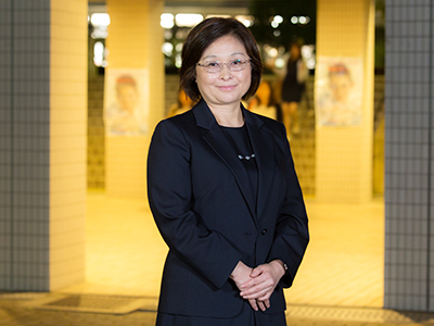 様々な学びと<br>多くの経験から<br>たくましく輝く女性へ